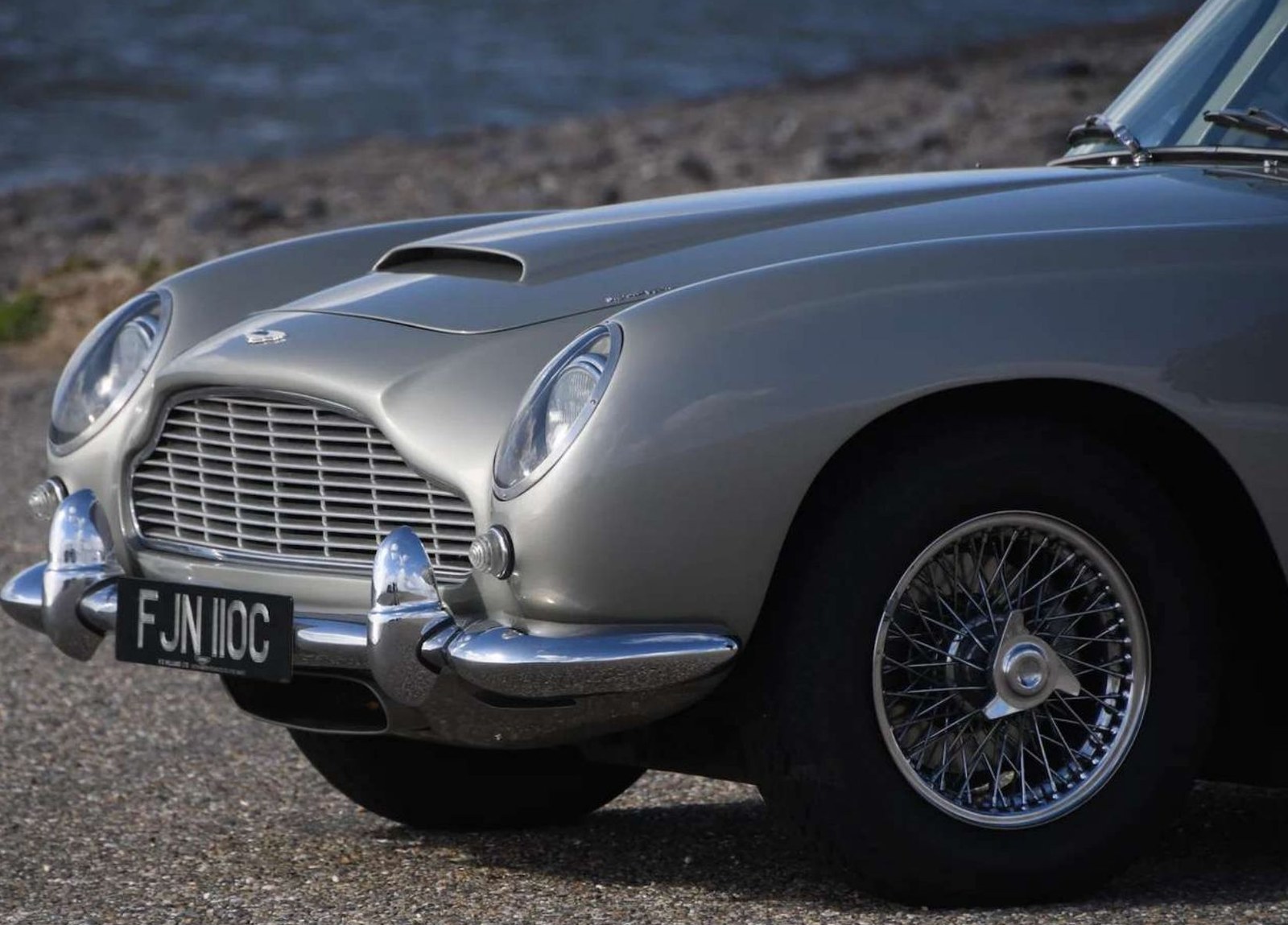 Silver Aston Martin DB5.