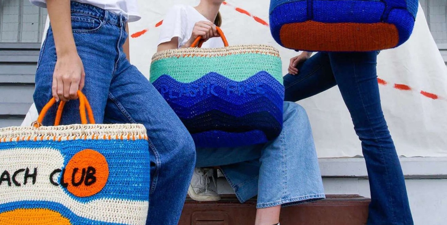 Kilometre Paris Beach Club bags.