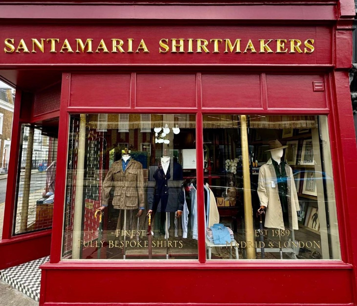 Santamaria Shirtmakers London storefront.